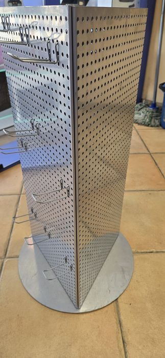 Метален стелаж два броя