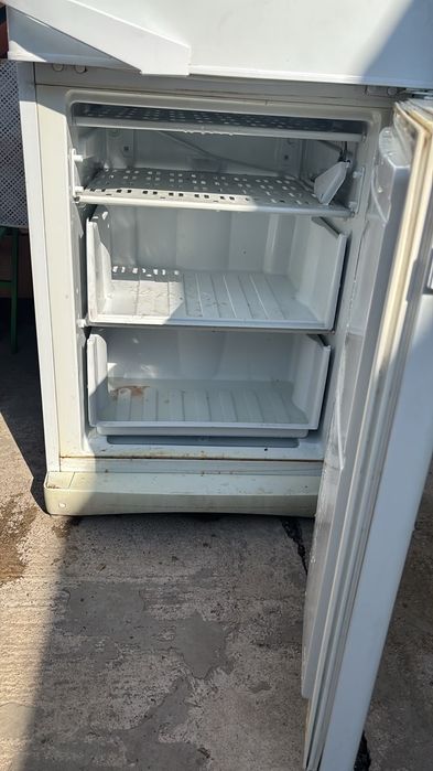Продам бу холодильник