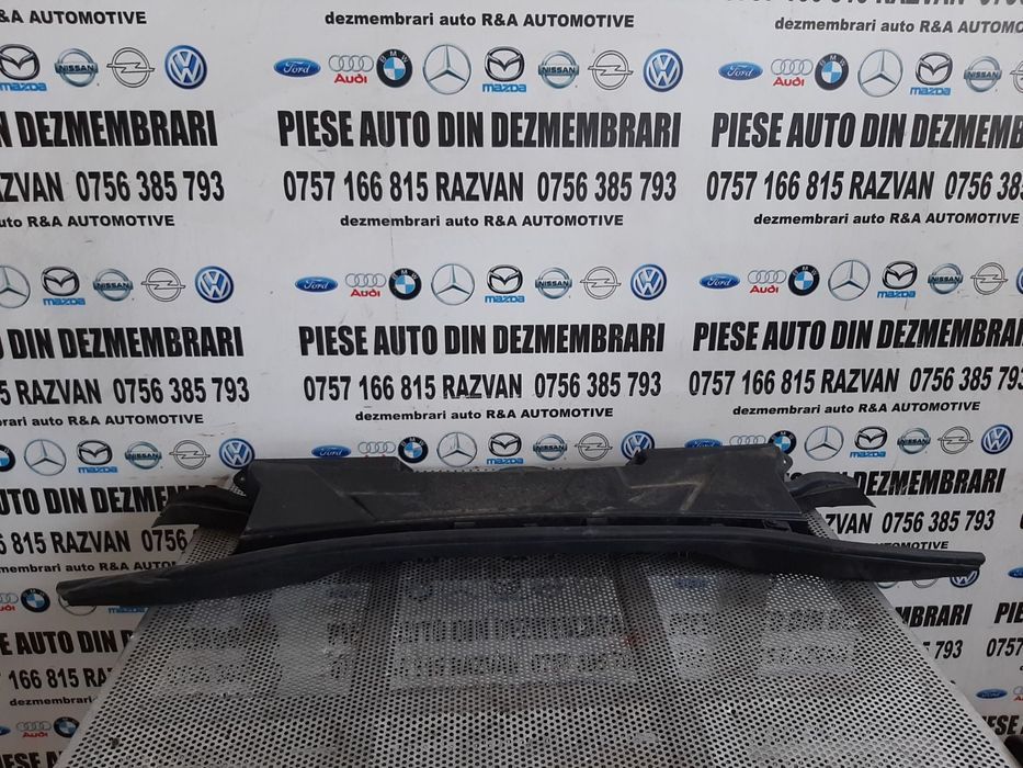 Grila Sub Stergatoare Capota Bmw Seria 1 E87 An 2004-2011 Dezmembrez Bmw E87