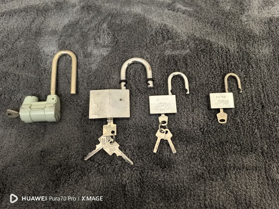 Замки навесные в отличном состоянии!