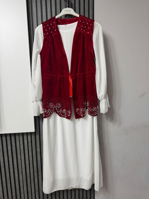 Продам платья и двойки