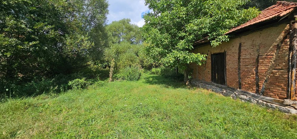 Продава се Парцел в с. Кралев дол, Област Перник - 3750 кв.м за 60 €/кв.м - Снимка #1