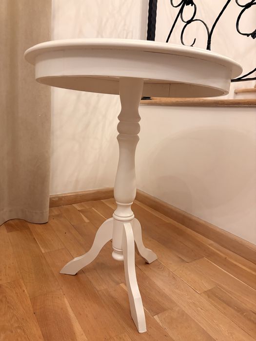 Vand masa rotunda din lemn culoare alba