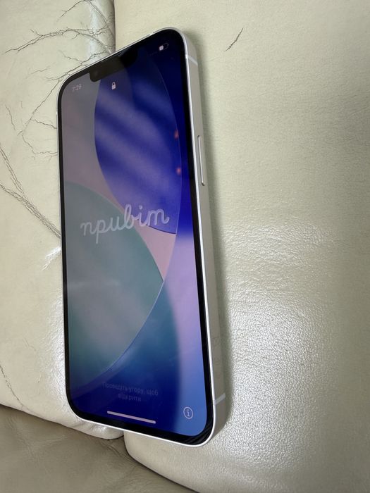 iPhone 13 128GB.