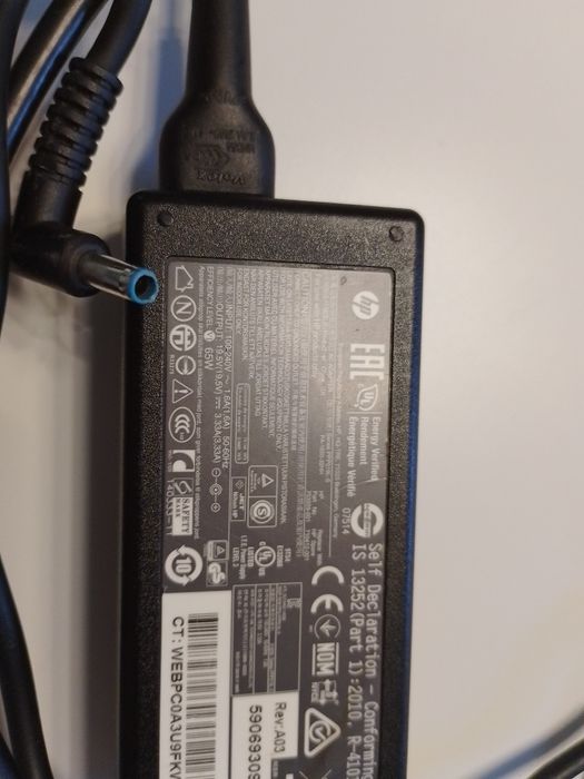 Оригинално зарядно адаптер за HP pavilion за части