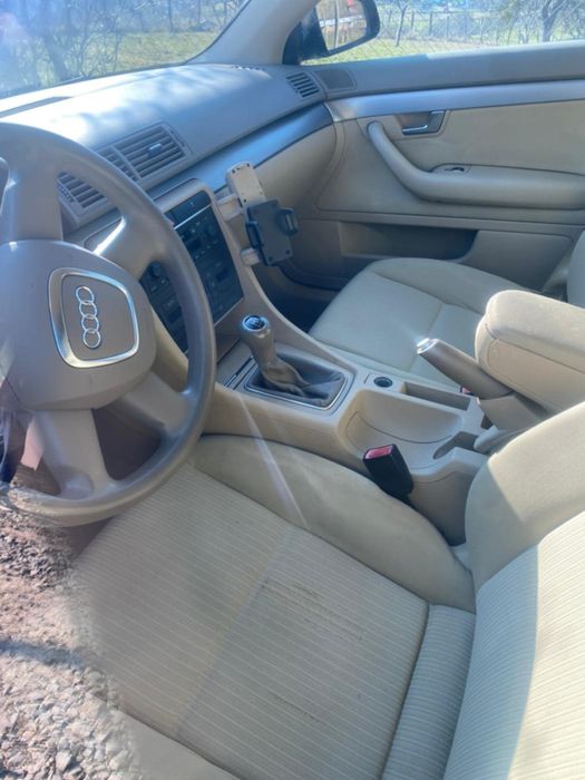 Vand audi a4 b7,mai multe detalii la telefon