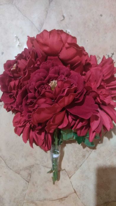 Цветы искусственные 100тг.