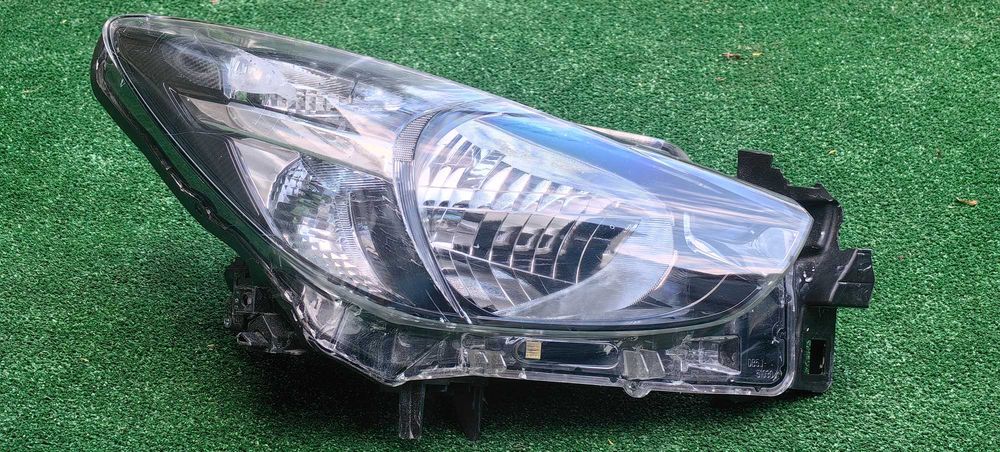 Фар за Mazda 2 / Мазда 2