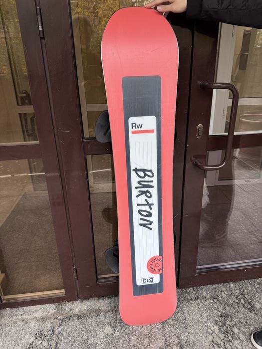 Burton сноуборд с креплениями