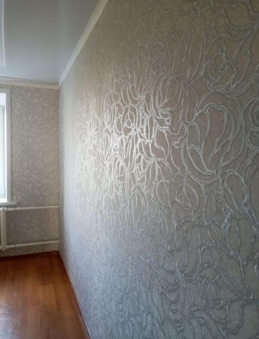 Поклейка обоев ,галтель