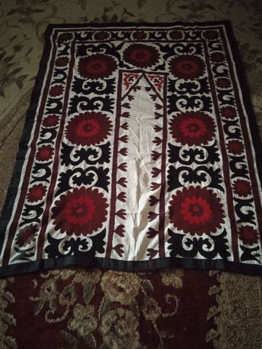 Qadimgi suzani ,tun va paranji