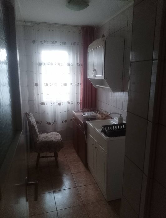 Vand apartament  2 camere