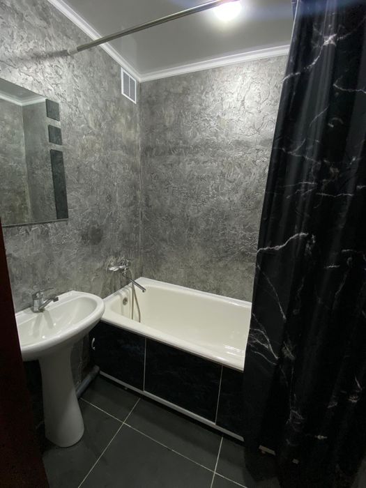 Сдам 1 комнатную квартиру в Центре.Достык Мол