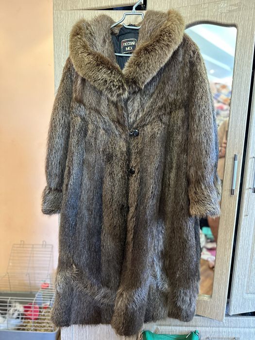 Продам шубу нутрия