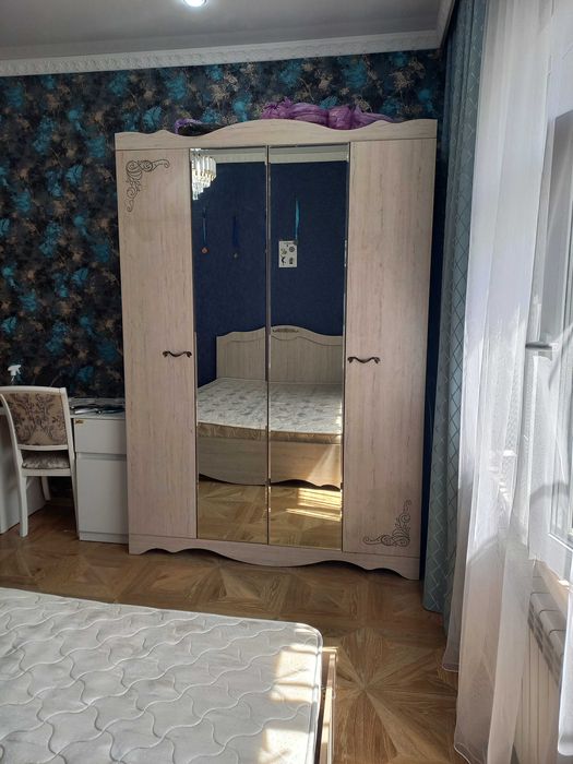 Продам спальный гарнитур