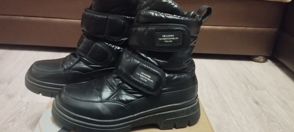 Продам Женские дутики