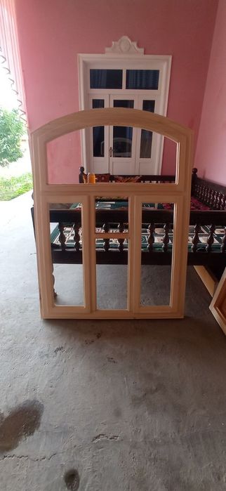 Эшик ва ромлар сотилади