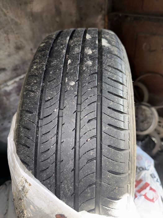 Летняя резина с дисками.