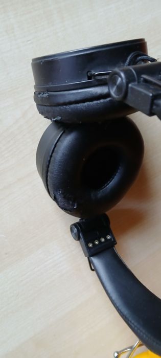 Разпродажба блутут  слушалки