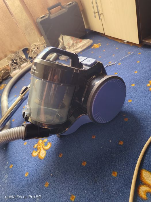 Продам Пылесос Tefal