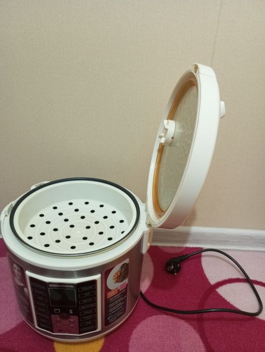 Мультиварка Redmond