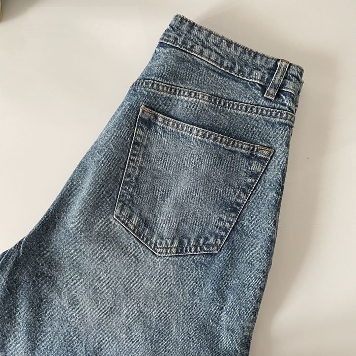 Джинсы широкие