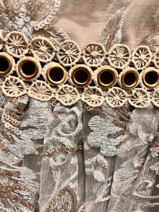 Уникално красива рокля True Decadence