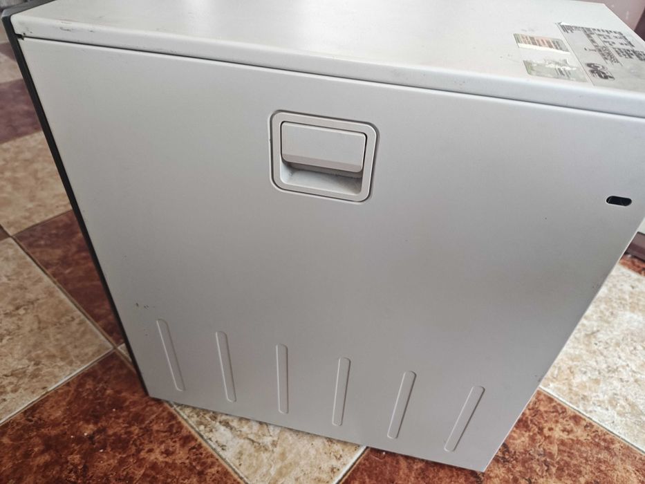 Компютърна Кутия + Захранване и HDD