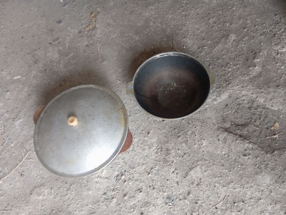 Продам казаны чугунные