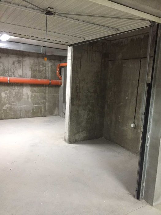 Дава се под наем Гараж / Паркомясто в София, Студентски град - 23 кв.м за 127.5 € - Снимка #2