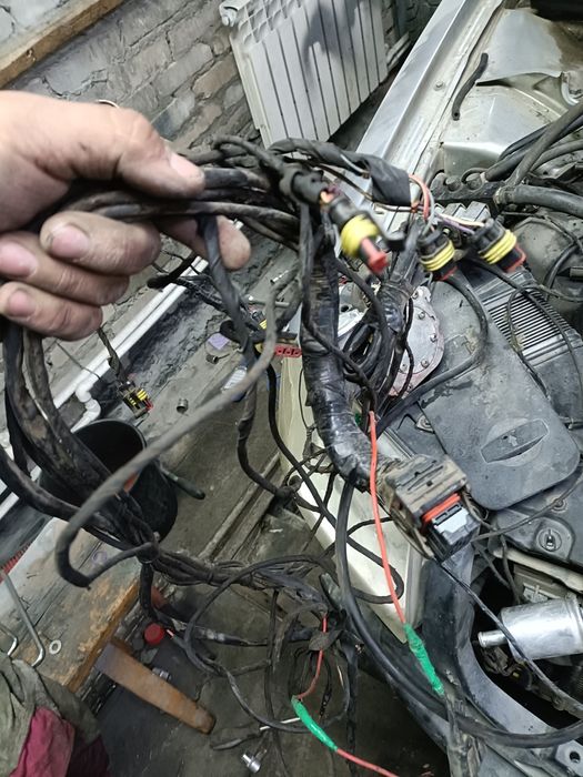 ПРОДАМ ГБО снято с рабочей машины V6