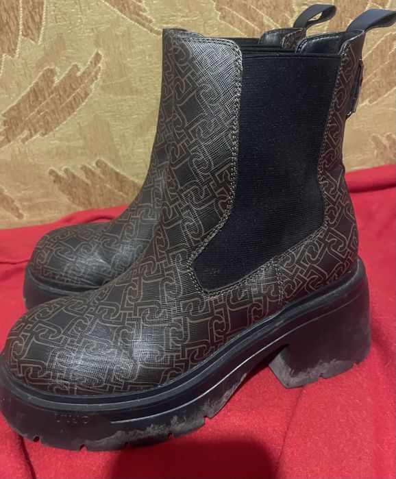 Оригинални боти Lui Jo