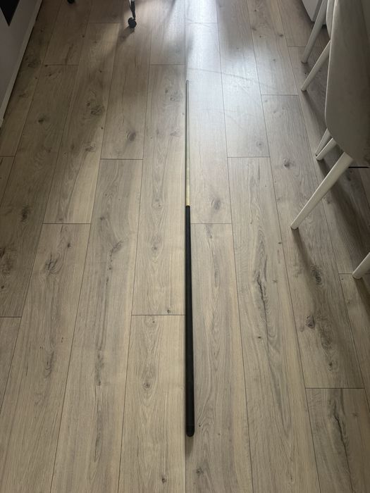 продам кий для бильярда 160см 700гр