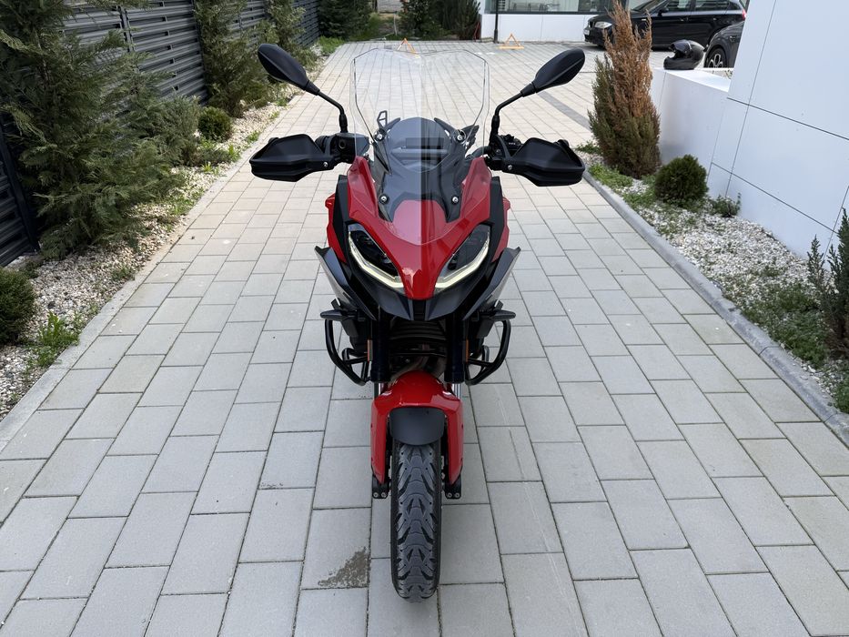 BMW F900 XR an 2025 (upgrade tehnic) 4000 km garantie 2030