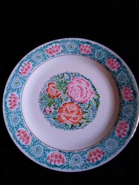 Китайски порцеланови чинии-Коледна промоция