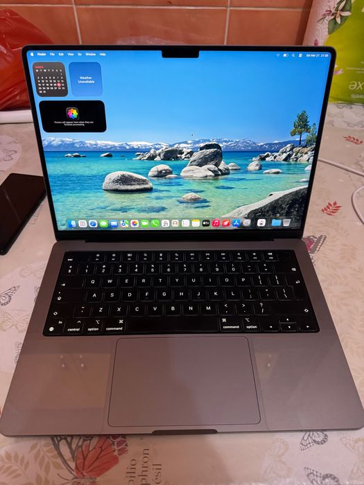 Apple MacBook Pro 14" M2 Pro - 16GB RAM / 512GB SSD