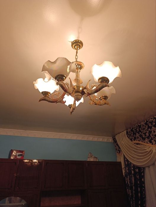 Люстры рожковые в хорошем состоянии