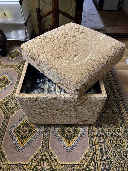 Раскладной диван + пуфик