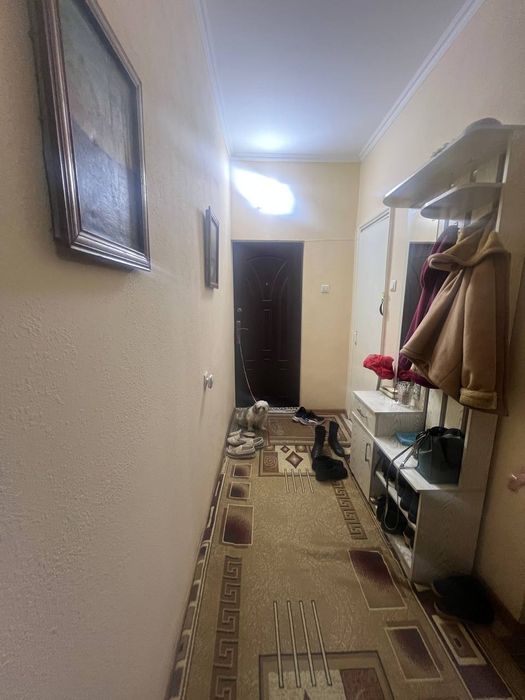 Сергели 1 1/3/5 квартира чистая, балкон 2х3, не торец