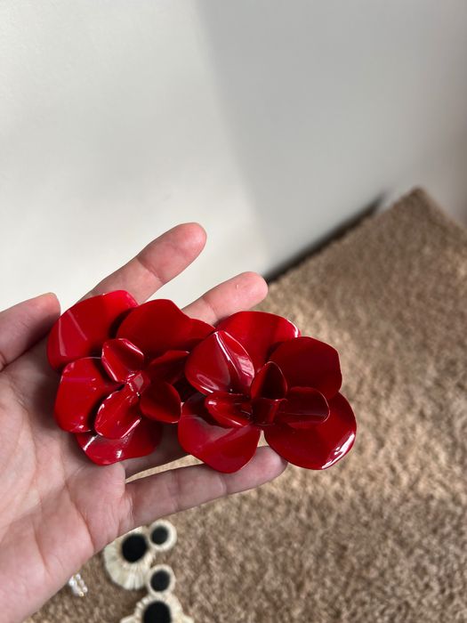 Обеци червени рози (цветя) Zara