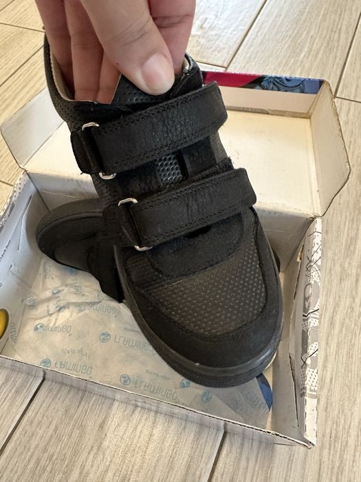 Туфли школьные кожанные