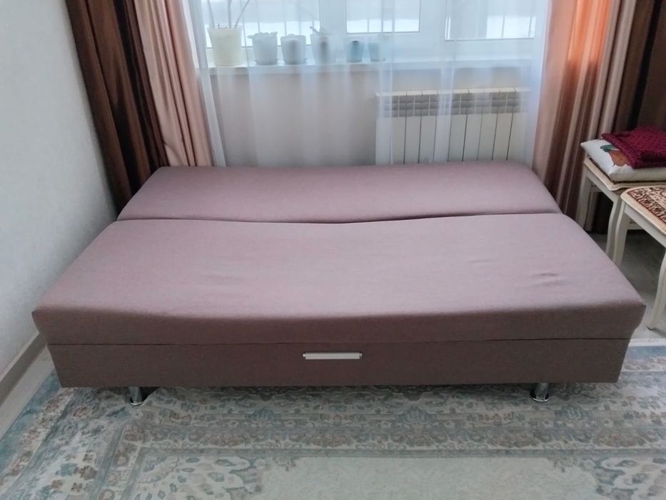 Продам диван 140*200