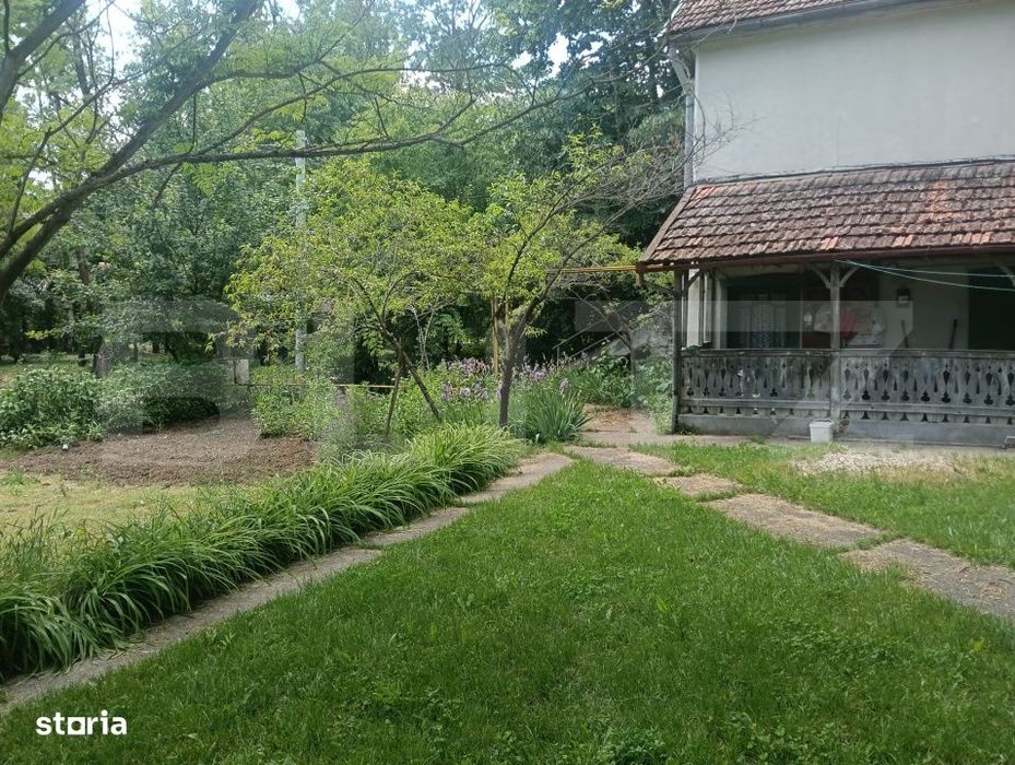 Casa de vanzare, 460 mp, 17 camere, zona Buzias