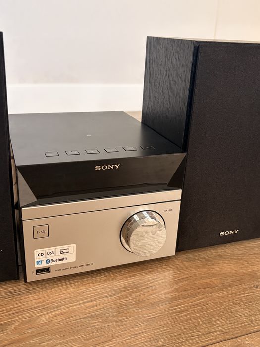 Музыкальный центр Sony с Bluetooth