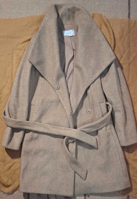продавам палто! Чисто ново, пробвано, без етикет!