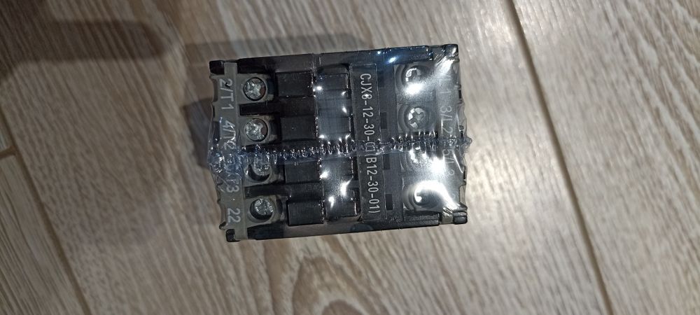 Пускатель (контактор) CJX8