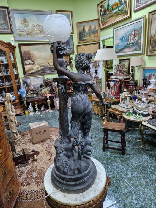 Голяма уникална антикварна френска бронзова лампа