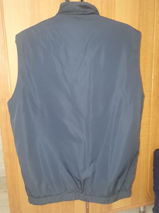 Продам безрукавку MSQ