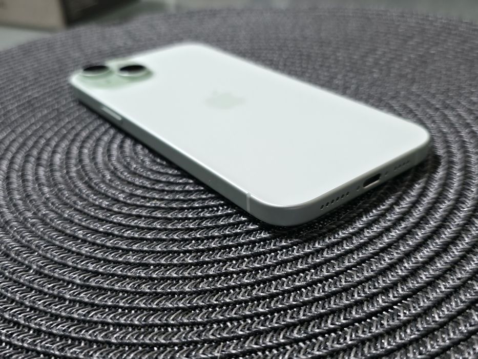 Vand/Schimb iPhone 15 Plus 128 GB Green
