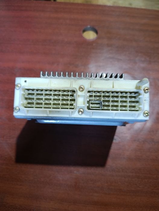 Процессор двигателя на Мерседес W 140